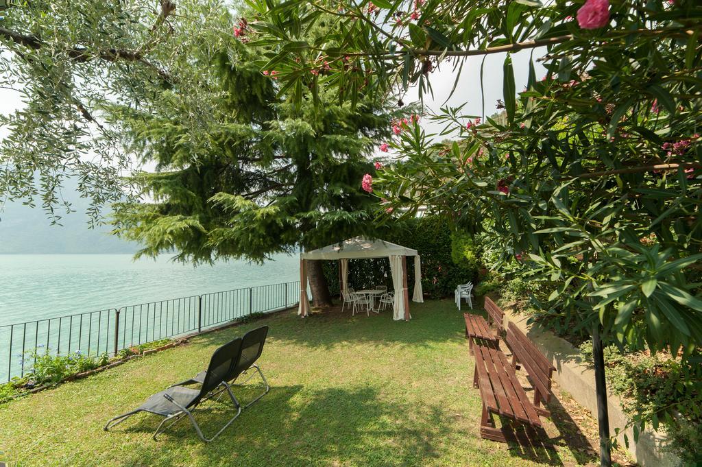 The Pier On The Lake Marone Exterior photo
